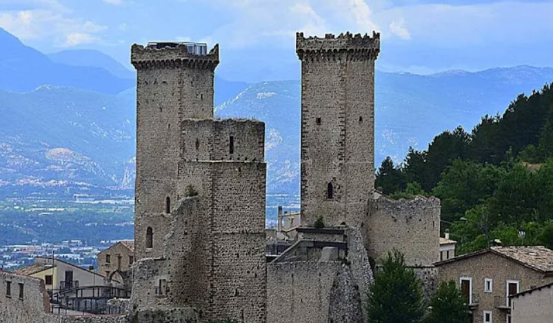 Castle Cantelmo-Caldora, Italy
